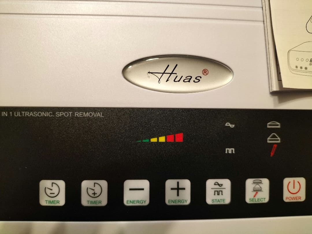 エステサロン用シミ取りマシン　有名マシンです。