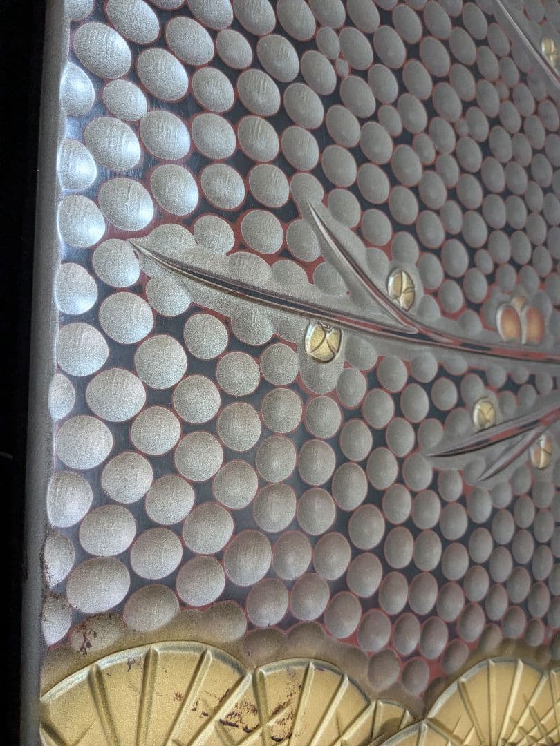 特注 一点もの　佐藤昌月 作　鎌倉彫 桐タンス 二竿一対 松竹梅文様　家紋入り