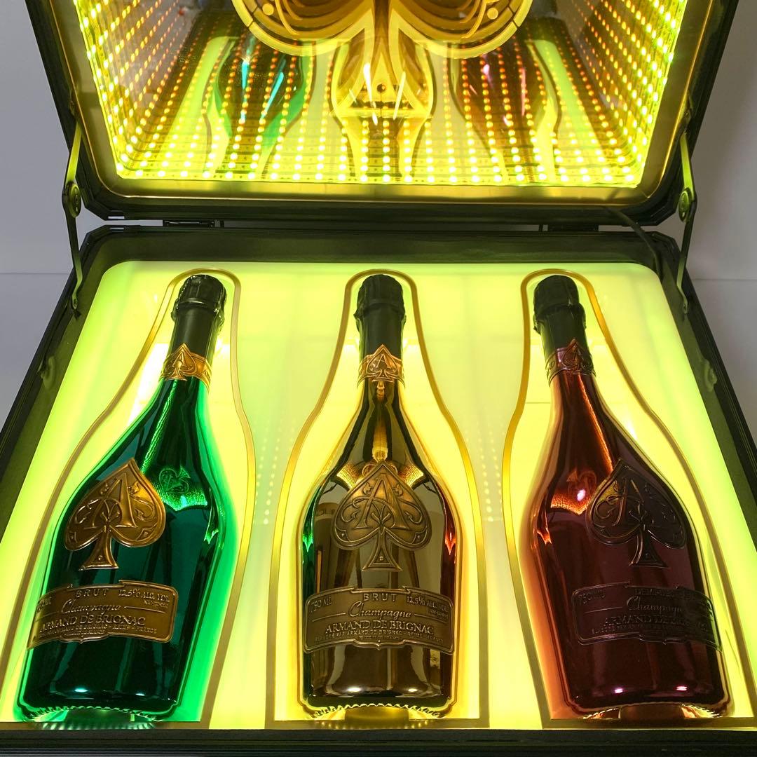 アルマンド　アタッシュケース　信号機　ゴールド　レッド　グリーン