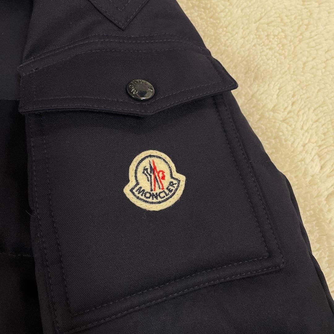 【格安ジャンク】モンクレール ダウン 紺色 セルフ補修あり 腕裏破れあり