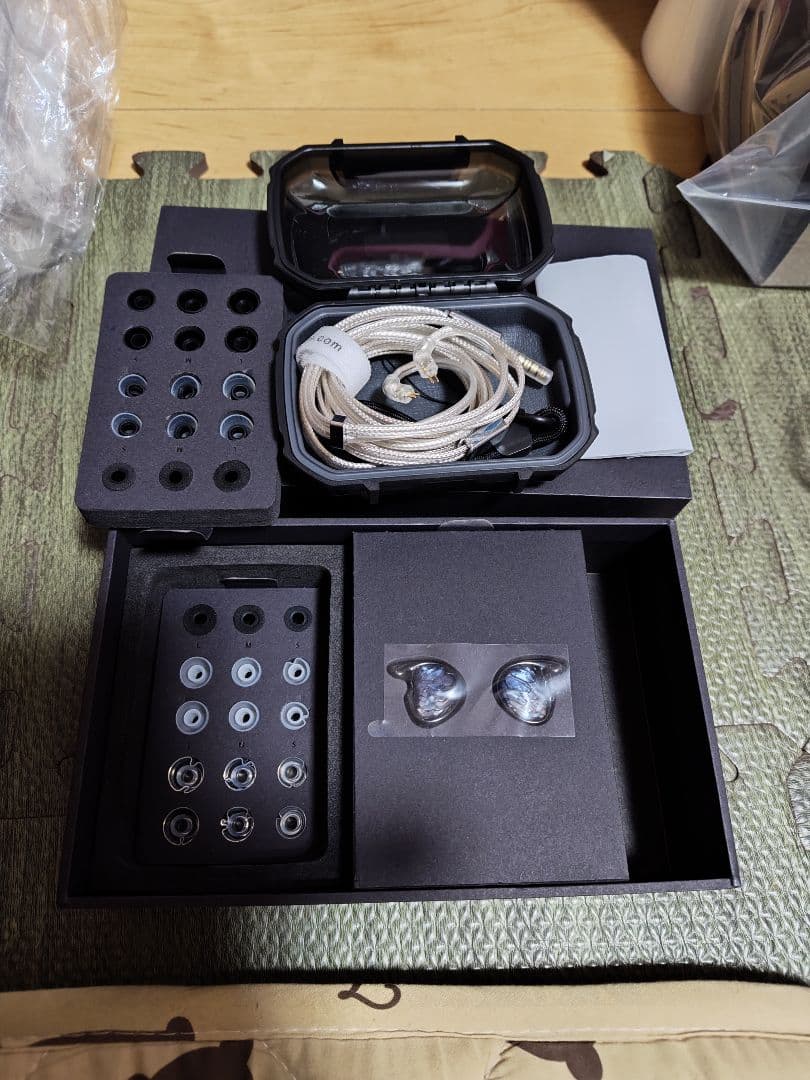 TRN mermaid 美人魚　2pin 4.4mmケーブル