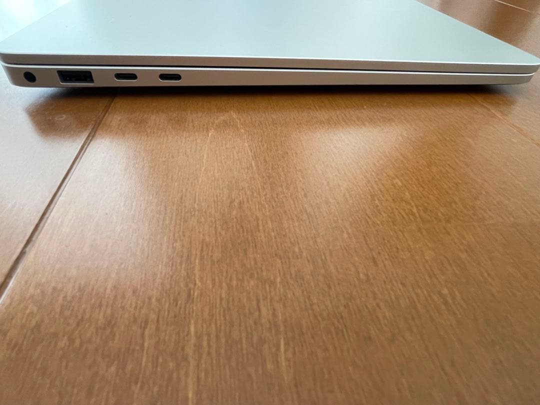 Surface Laptop 第7世代 13.8 16GB RAM 512GB