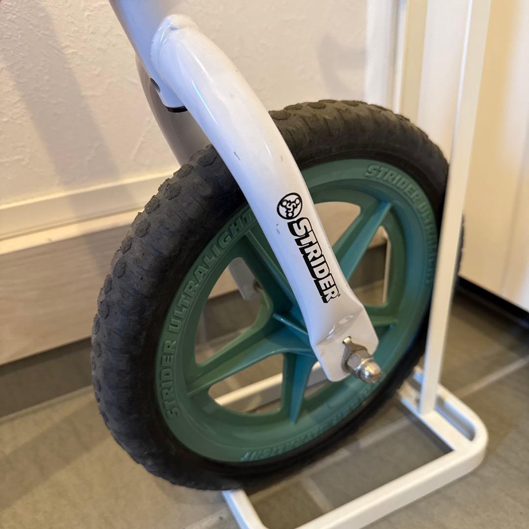 ストライダー　ムラサキスポーツ限定モデル