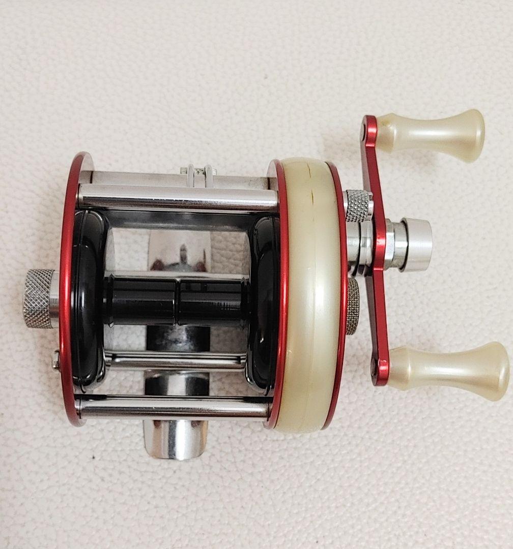 Ambassadeur 1750 A ベイトリール