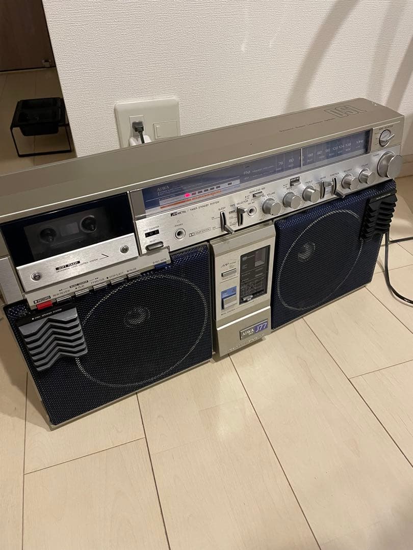 Aiwa J77 ラジカセ カセットプレーヤー