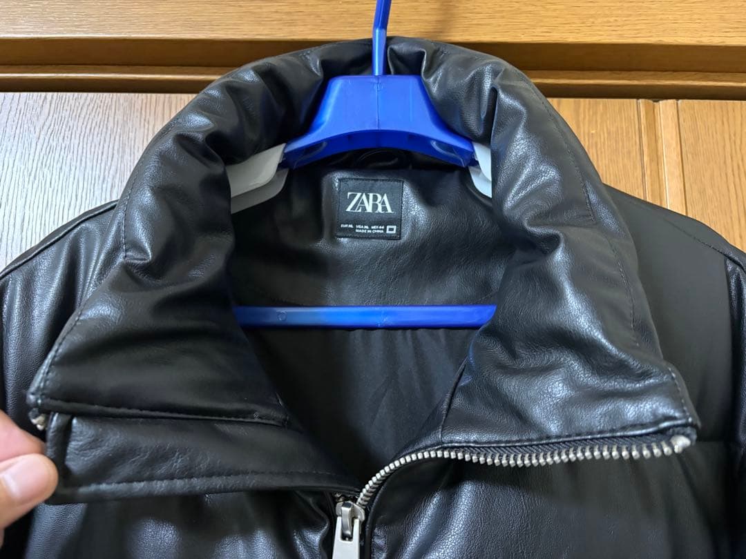 ZARA ブラック フェイクレザー　パフジャケット XL キルティングジャケット