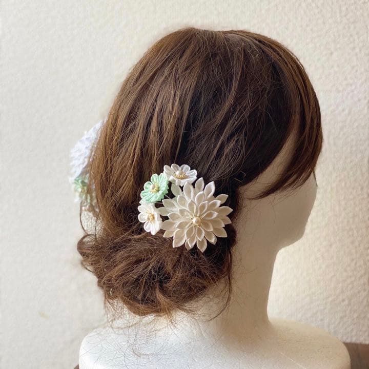 白藍【しらあい】つまみ細工の髪飾り