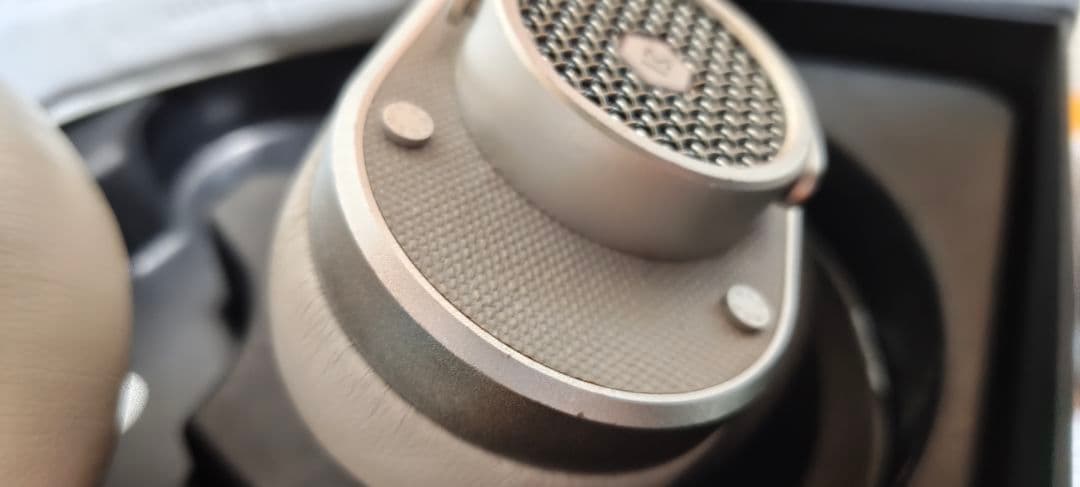 Master & Dynamic MH40 ワイヤレスヘッドホン