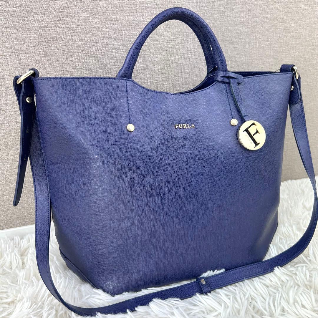 美品✨　FURLA アリッサ　ハンドバッグ　ショルダー　2way レザー　A4可