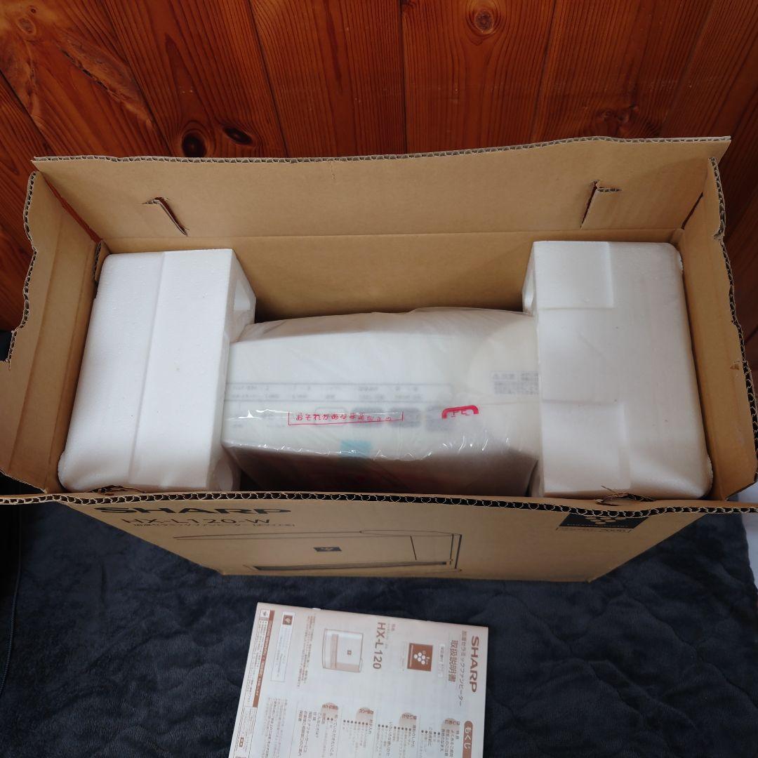 未使用？ SHARP 加湿機能付きファンヒーター　HX-L120-W