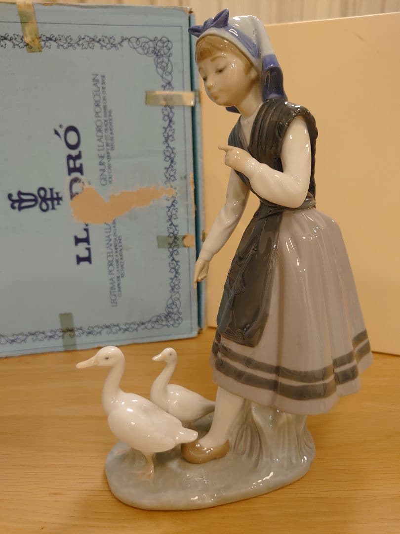 【極美品 絶版 箱付】リヤドロ LLADRO 5202「少女と2匹のアヒル」