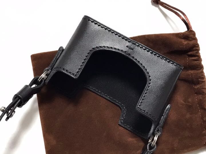 カメラケースとストラップ 新品 Rollei b35 用 イタリア製本革使用