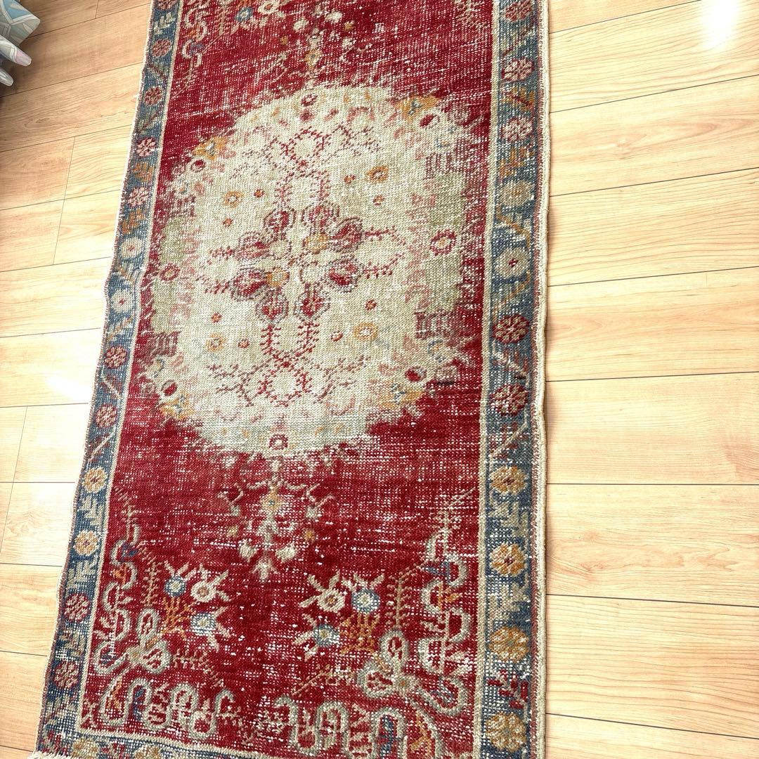 専用！ヴィンテージ　ラグ　トルコ　ギュネイ　絨毯