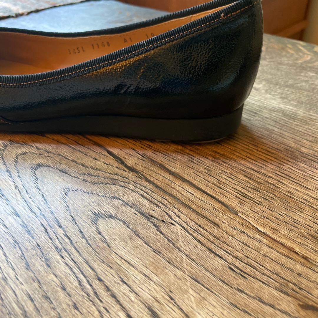 フェラガモ フラット　バレーシューズ　25.5