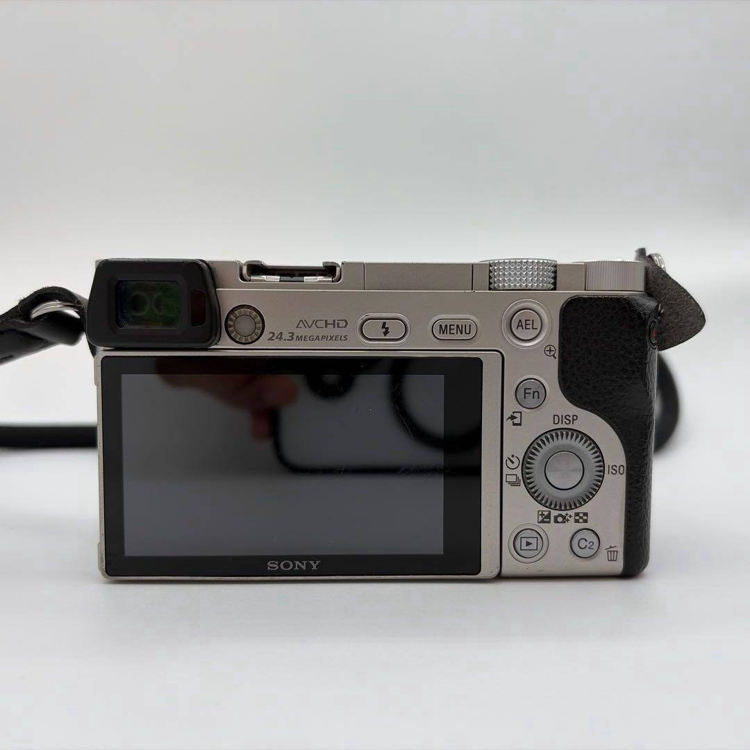 SONY α6000 ミラーレス一眼カメラ、E 18-55mmレンズ付、シルバー