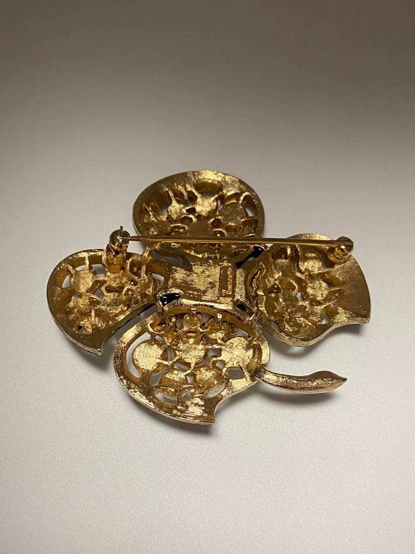 lotuscloud 2489⭐️TRIFARI トリファリ ブローチ ビンテージ