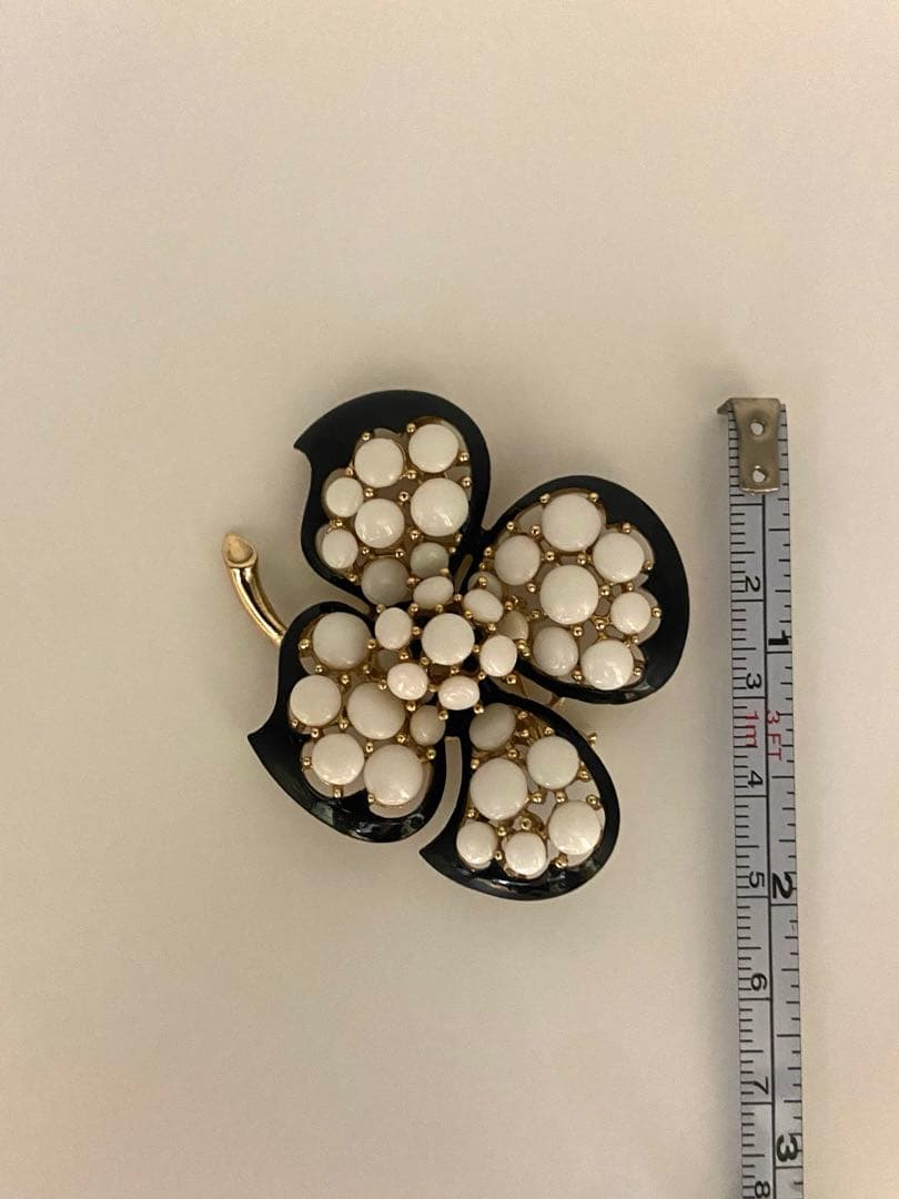 lotuscloud 2489⭐️TRIFARI トリファリ ブローチ ビンテージ