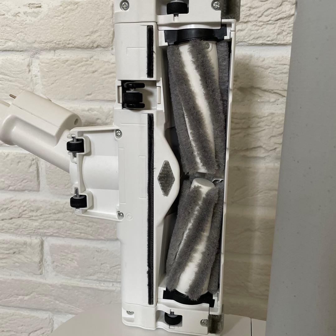 【2025年製】Panasonic 充電式掃除機　ホワイトMC-NX700K