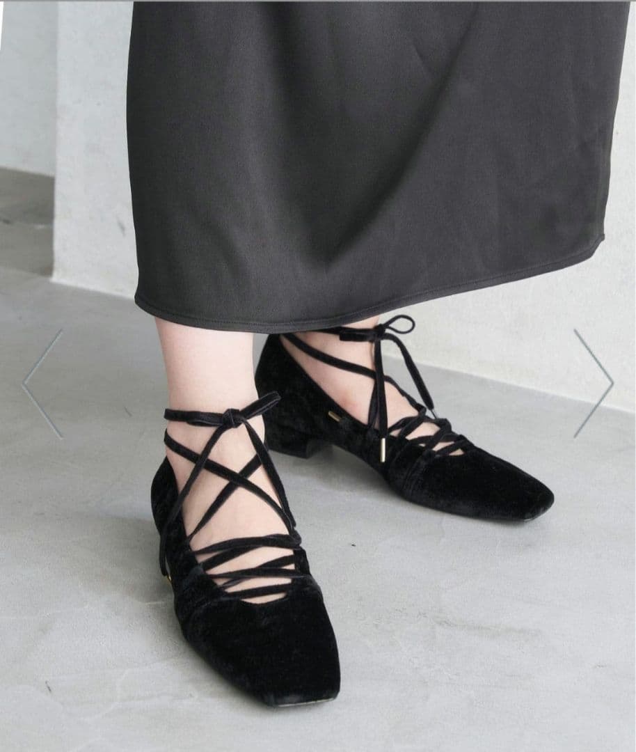 3cmスクエアレースアップパンプス