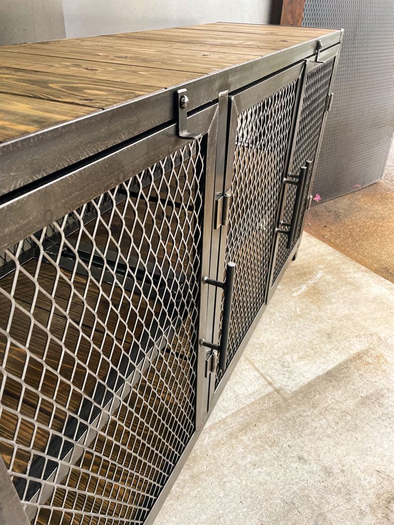 アイアンキャビネットA［ワイド］　アイアン家具　ラック　ディスプレイ　シェルフ