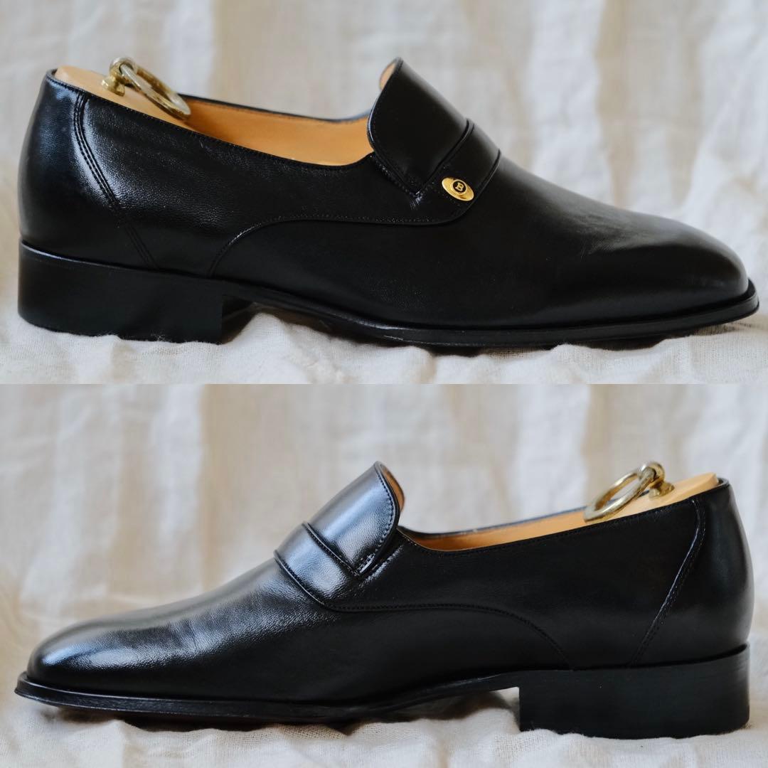 Salvatore FerragamoスクエアプレーントゥSTANFORD黒75