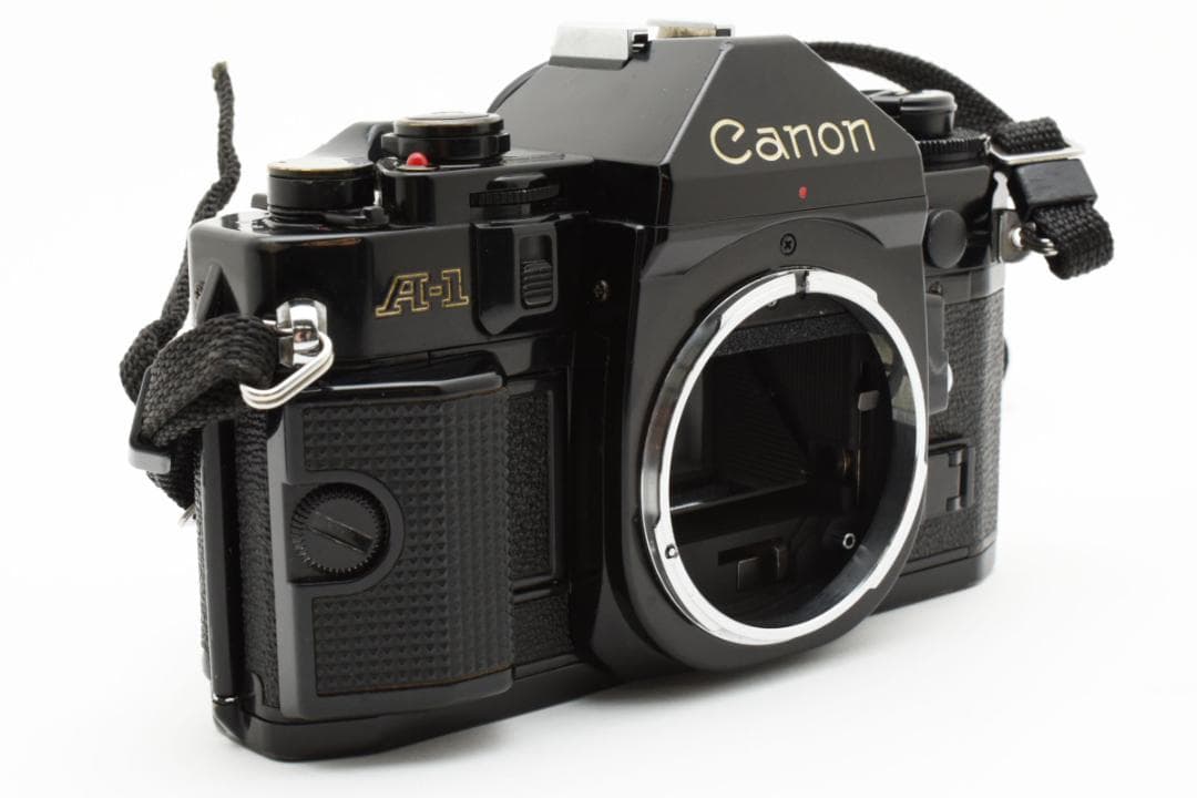 美品 CANON A-1 ブラック フィルムカメラ モルト新品交換済 M382