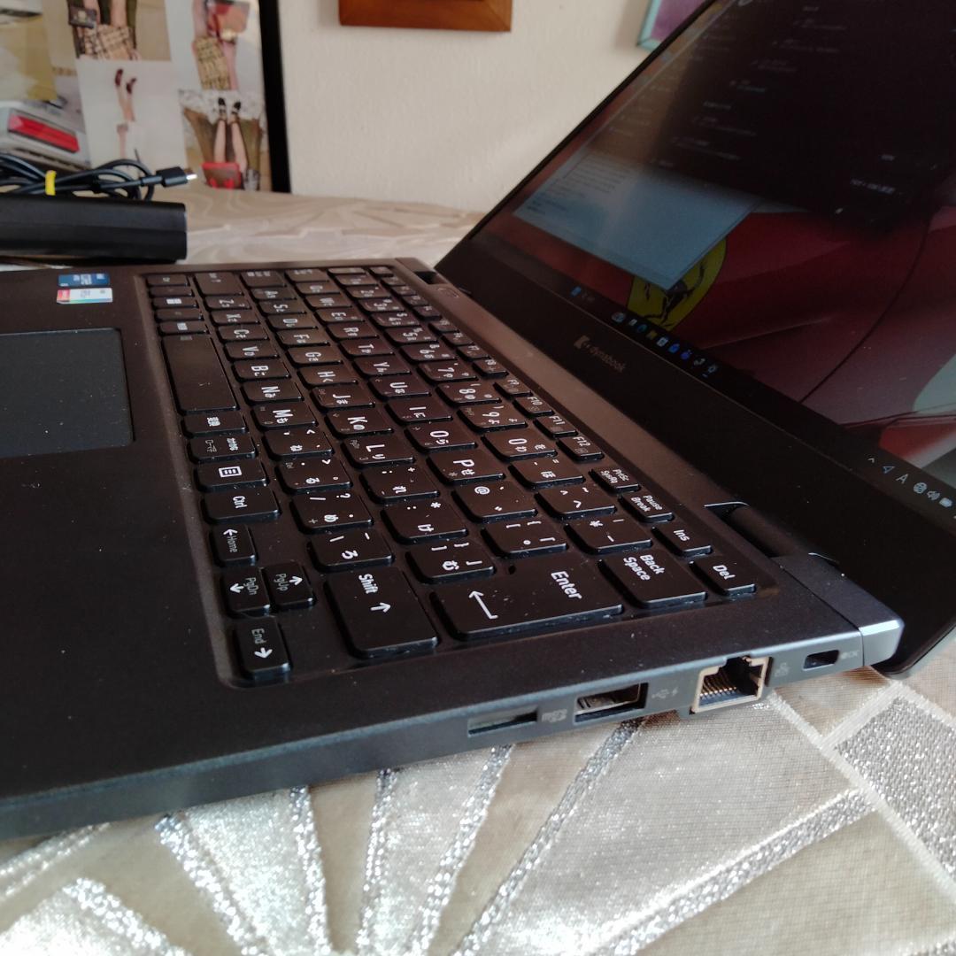 11世代 i5 1135G7 13inch 8G 256G FHD 東芝