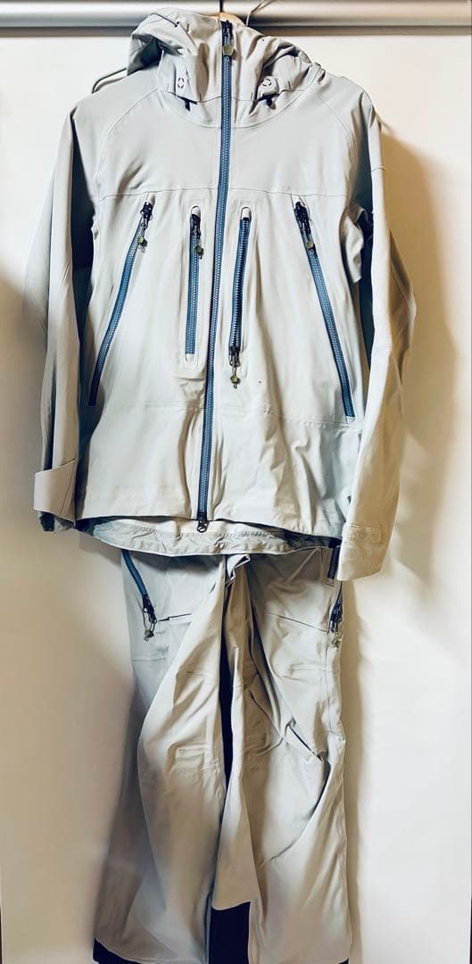 Teton Bros 24-25モデル　TBジャケット&ビブパンツ上下Mセット