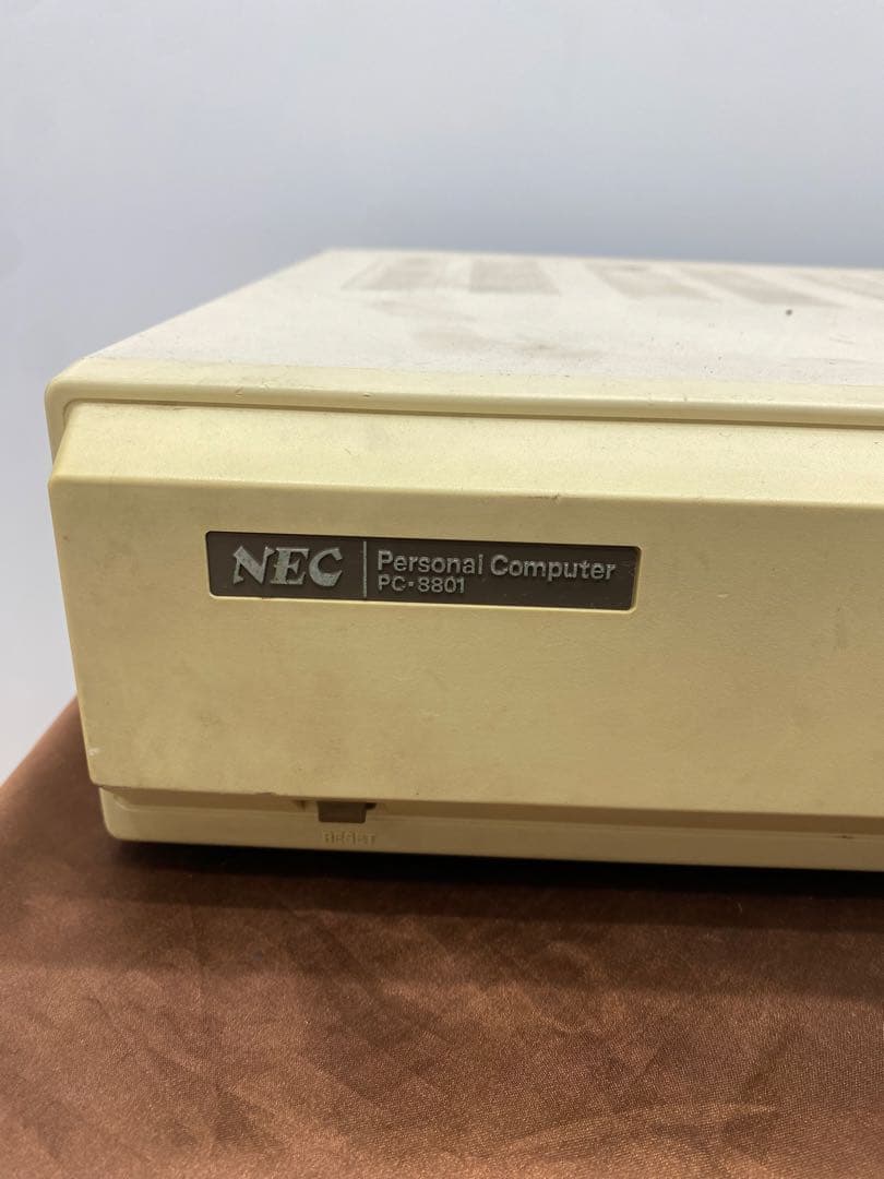 【レトロ・希少】NEC・PC-8801 本体+キーボード