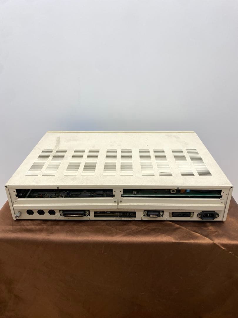 【レトロ・希少】NEC・PC-8801 本体+キーボード