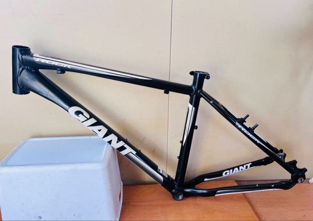 GIANT ジャイアントROCK マウンテンバイク　フレーム　26インチ　MTB