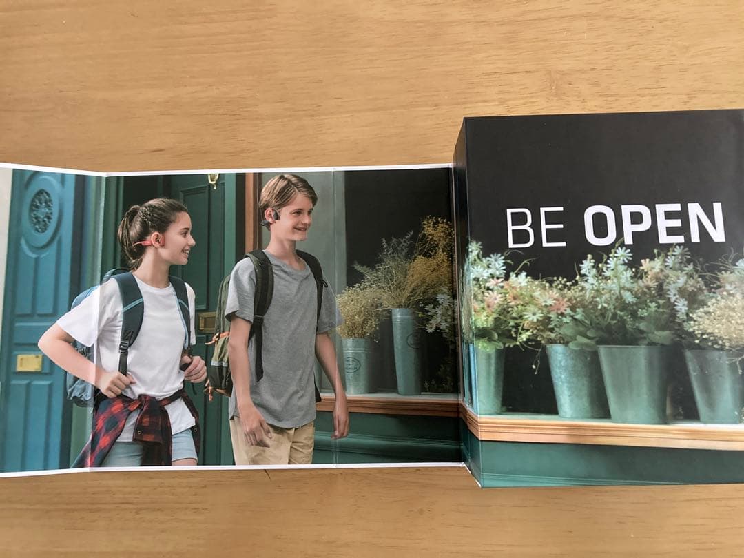 Aeroprex Play Cosmic Black 骨伝導イヤホン