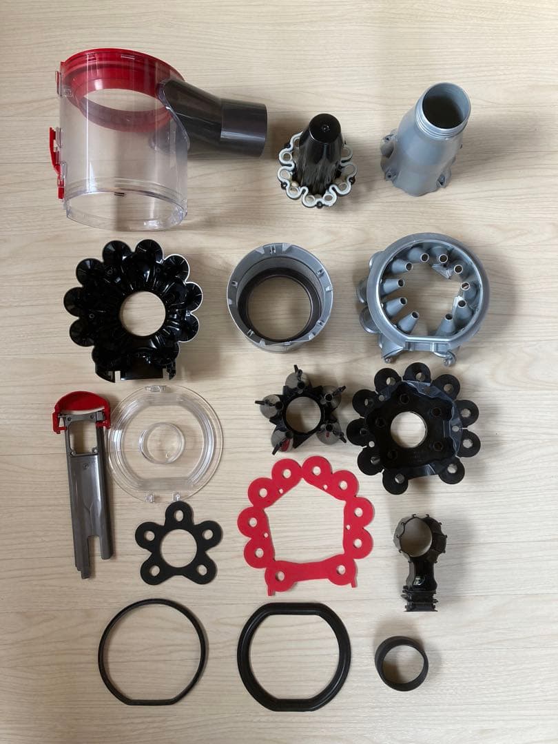 ダイソン掃除機　v8 sv25 分解洗浄 スタンド付き