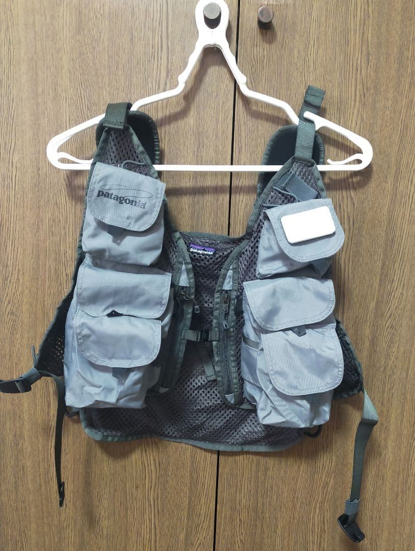 patagonia フィッシング　スイートパック　ベスト未使用 　登山　釣り