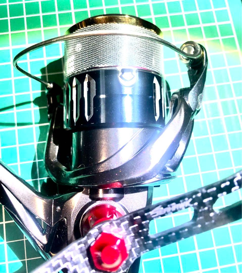 １６ストラディック４０００XG、新品スプールツインパワーＸＤ付き