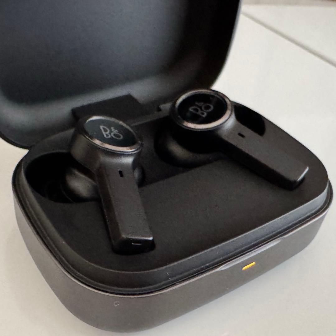 値下げ中　B&O ワイヤレスイヤホン ブラック Beoplay EX
