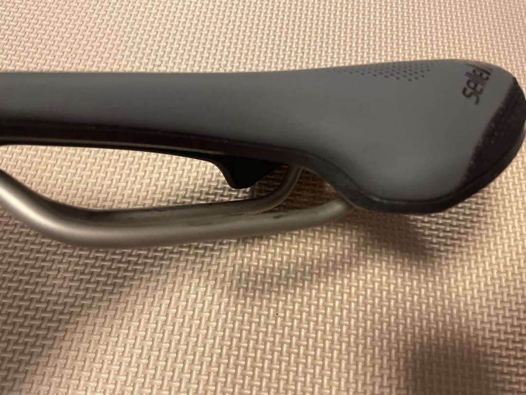 セライタリア FLITE BOOST Ti316 GRAVEL グレー