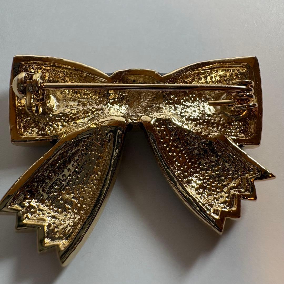 希少　CHANEL シャネル　リボン型　ブローチ　ピンバッジ　ラインストーン