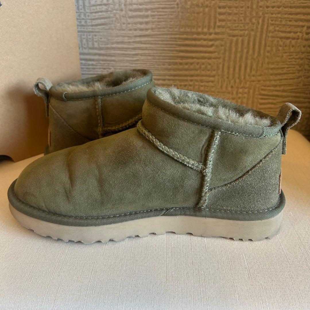 【美品】UGGアグ☆CLASSIC ULTRA MINI ムートンブーツ 23