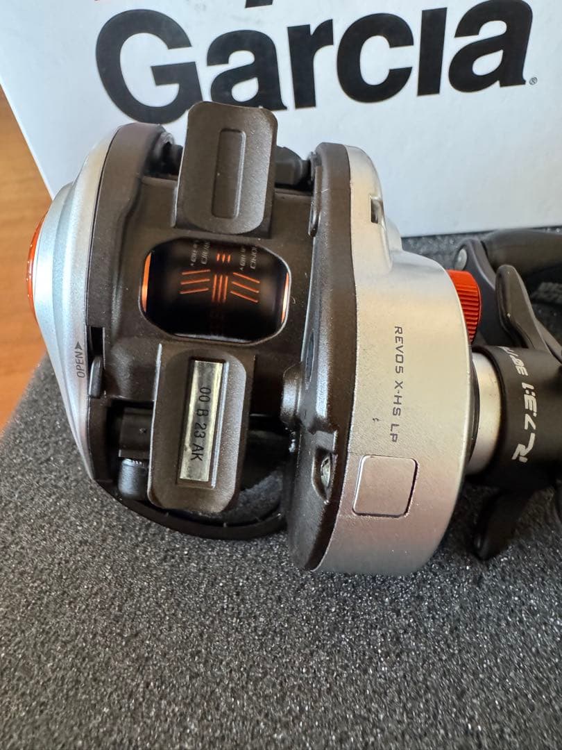 リール Abu Garcia REVO5X-HS