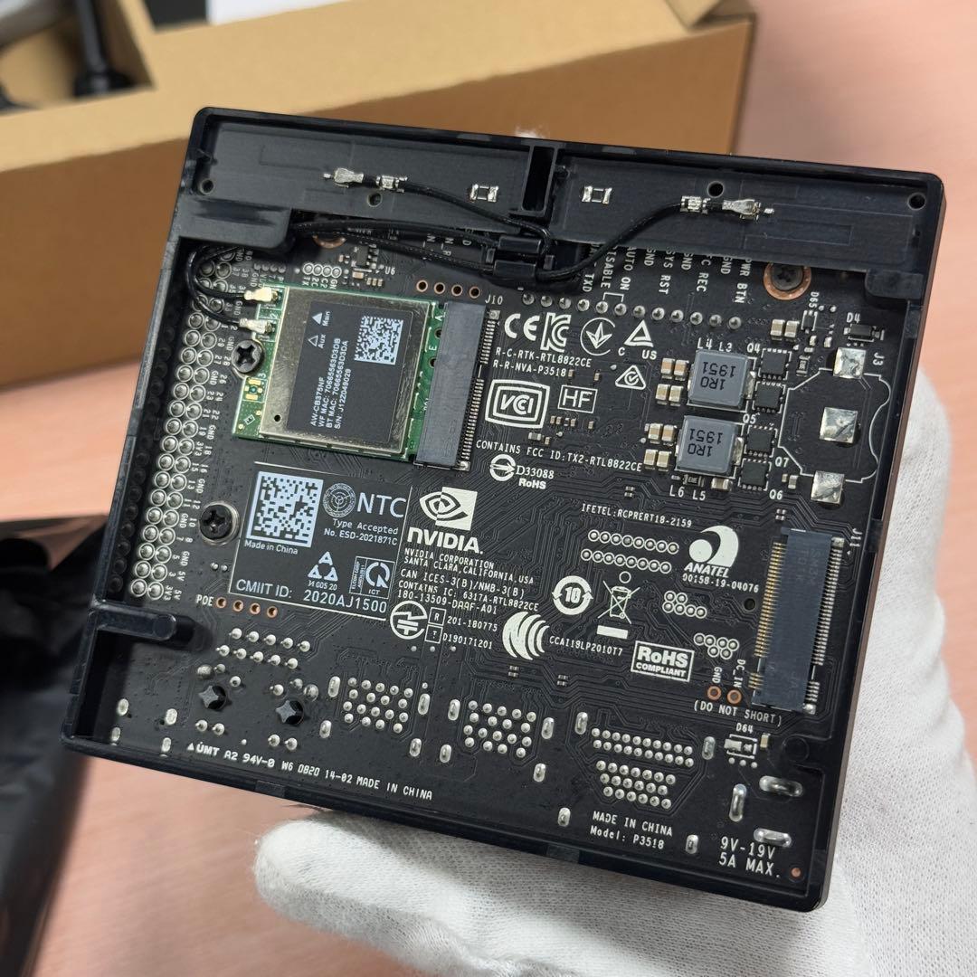 NVIDIA Jetson Xavier NX 開発者キット