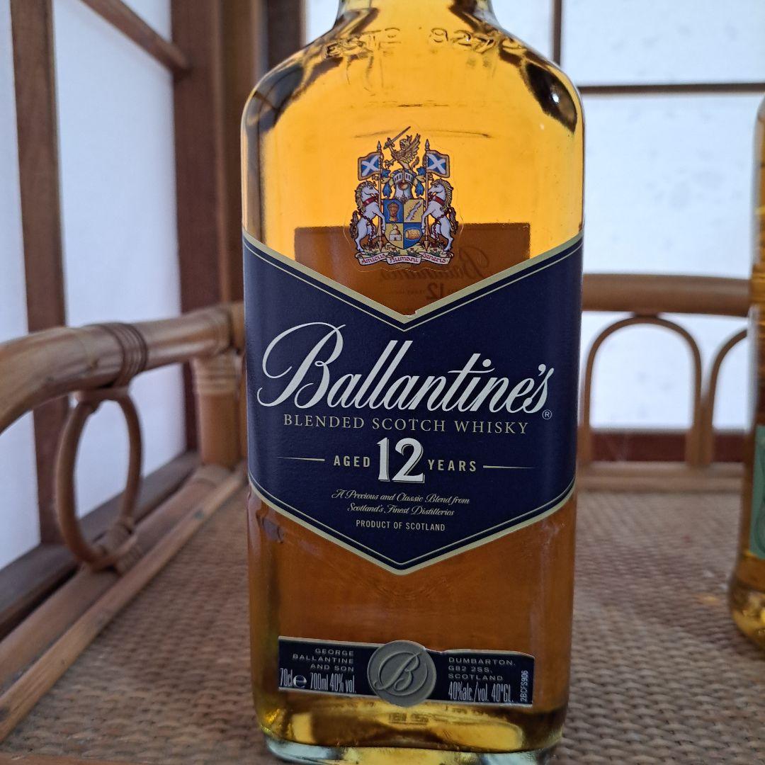 Ballantine's 12年 、デュワーズ8年、セット