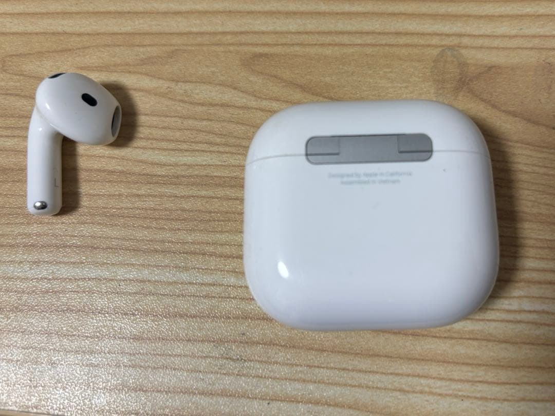 AirPods4 右耳なし 外箱付き 左イヤホン ケース付