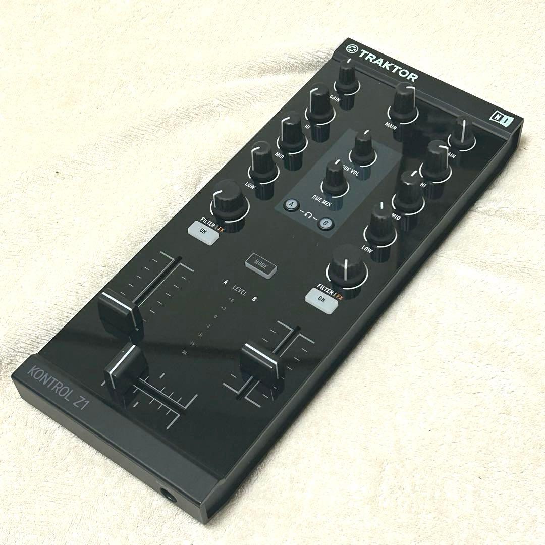 【美品】TRAKTOR KONTROL Z1 DJコントローラー AC不要モデル