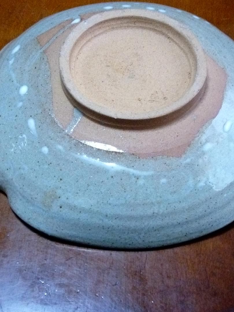 新品未使用品　初代　尾田一念　粉引鉄絵　菓子皿