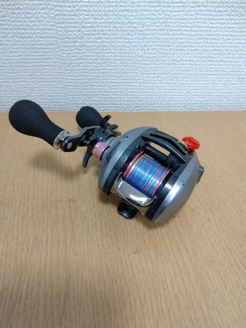 本日限定値引き！ダイワ　ベイトリール　紅牙100L　日本製　実用美品