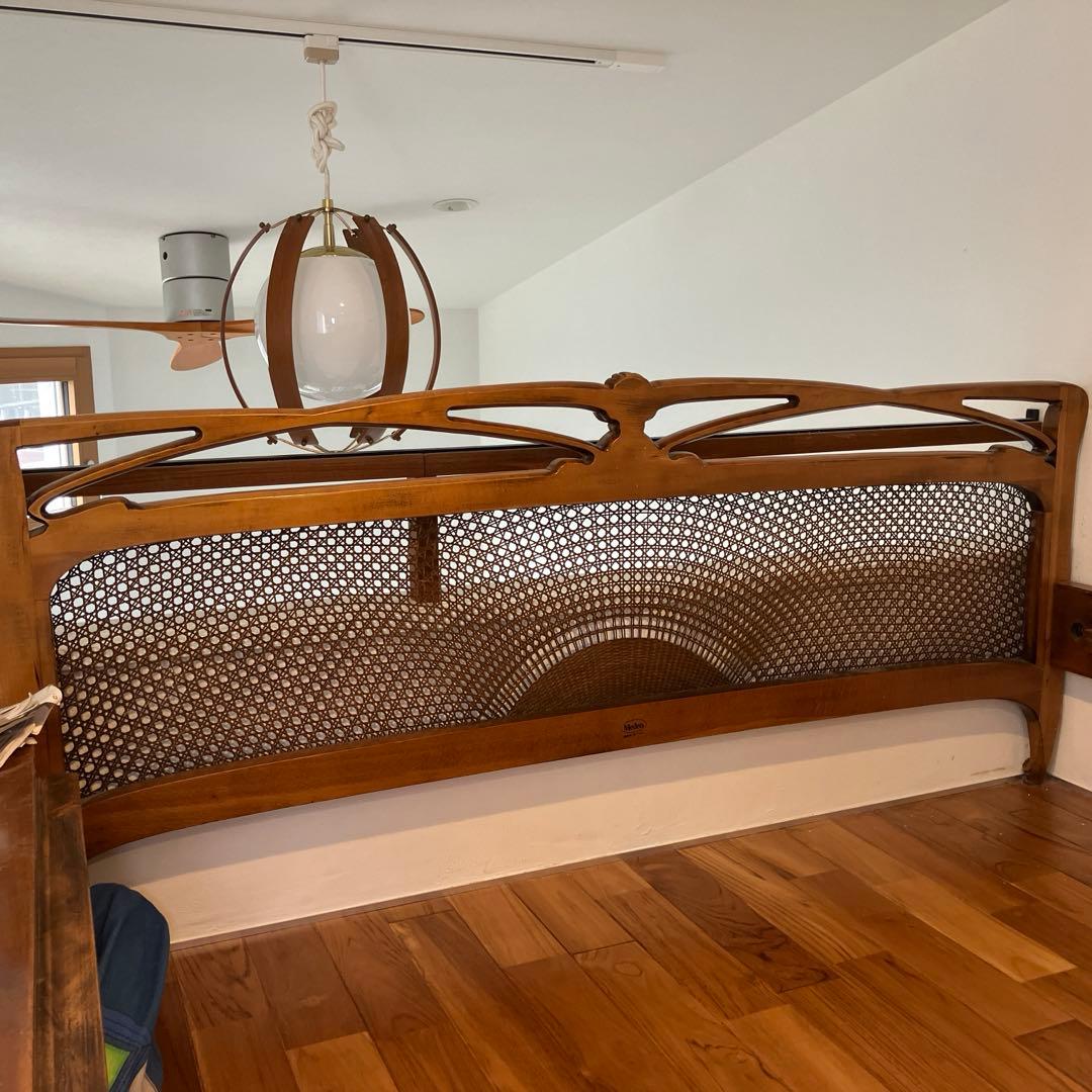 【値下げしました】メデア　ラタン編みベッド　アール・ヌーヴォー　クイーンサイズ