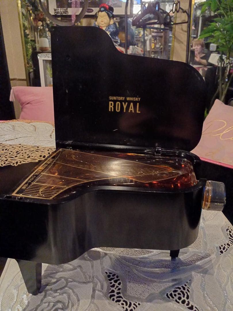 サントリーグランドピアノ型