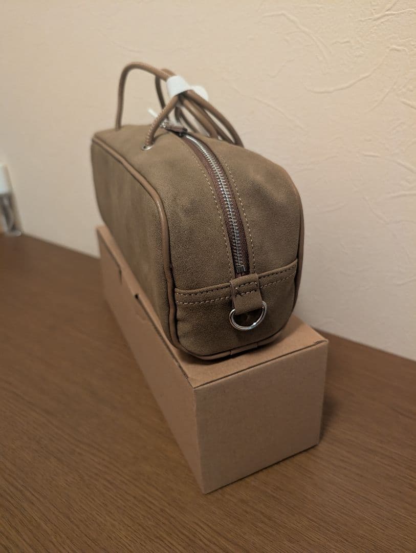 未使用【iena/&MyuQ】KAKU ベージュ横長ボストン