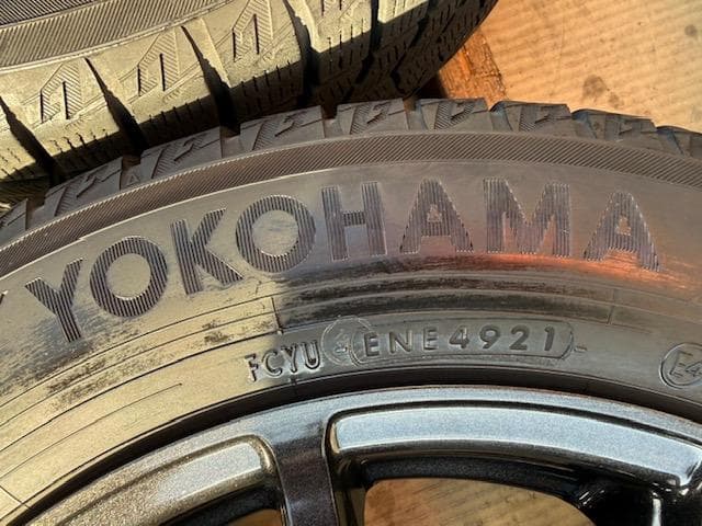 専用。アクア ヴィッツ フィット スタッドレスセット 175/65R15